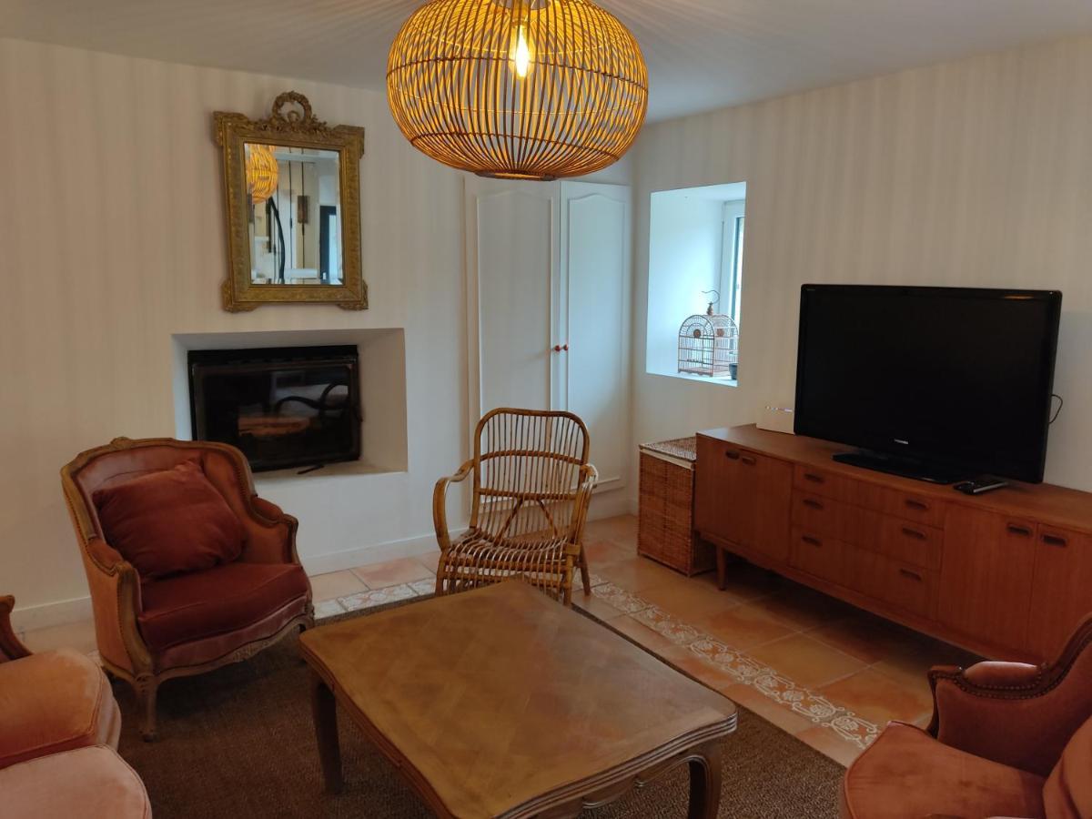 Maison, Calme Avec Cheminee. Botmeur Kültér fotó